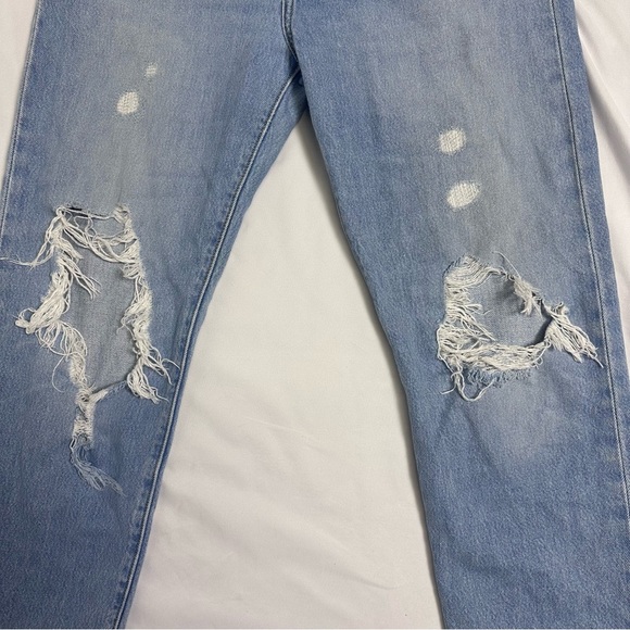 Levi's Premium 501 Jeans Womens W27 L26 Cropped Light Wash Distressed - Picture 3 of 13